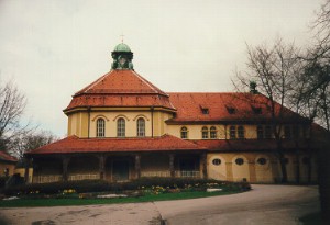 Foto der Kapelle im Westfriedhof